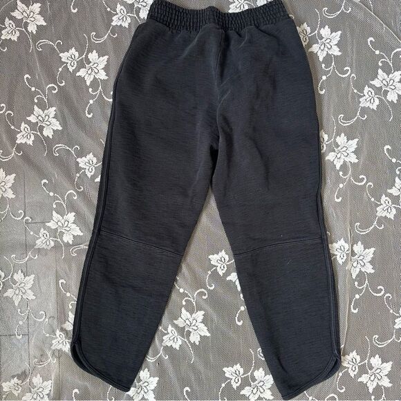 Aritzia Wilfred Free Black Cropped Joggers Sz XS - Picture 4 of 9